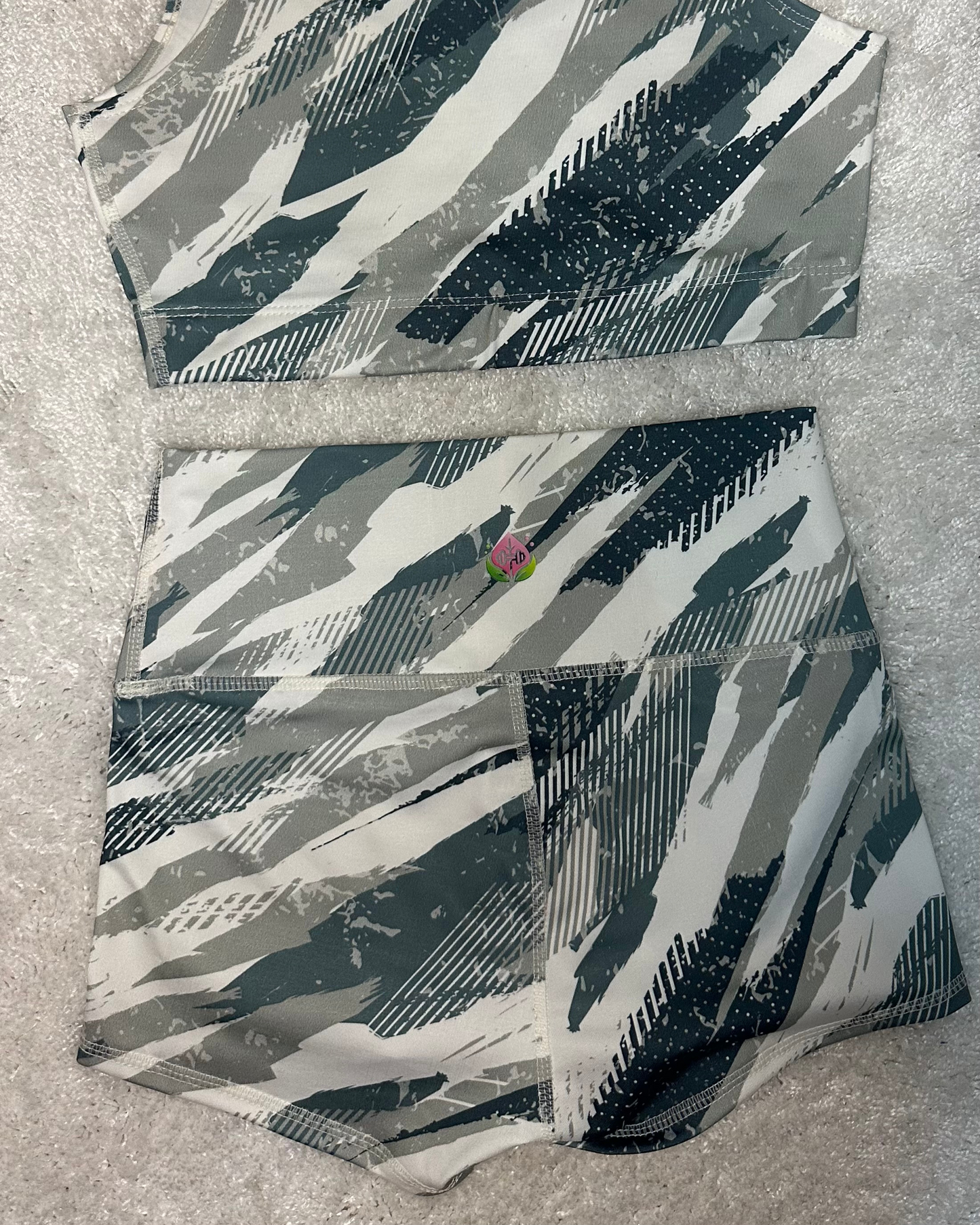 🖤 Set Deportivo Abstracto – Short + Top 