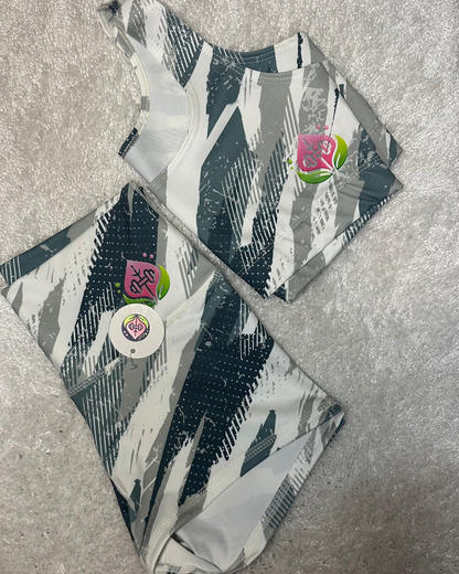 🖤 Set Deportivo Abstracto – Short + Top 