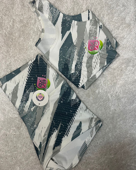 🖤 Set Deportivo Abstracto – Short + Top 