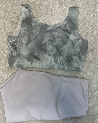🩶 Set Deportivo Gris Neblina – Short + Top